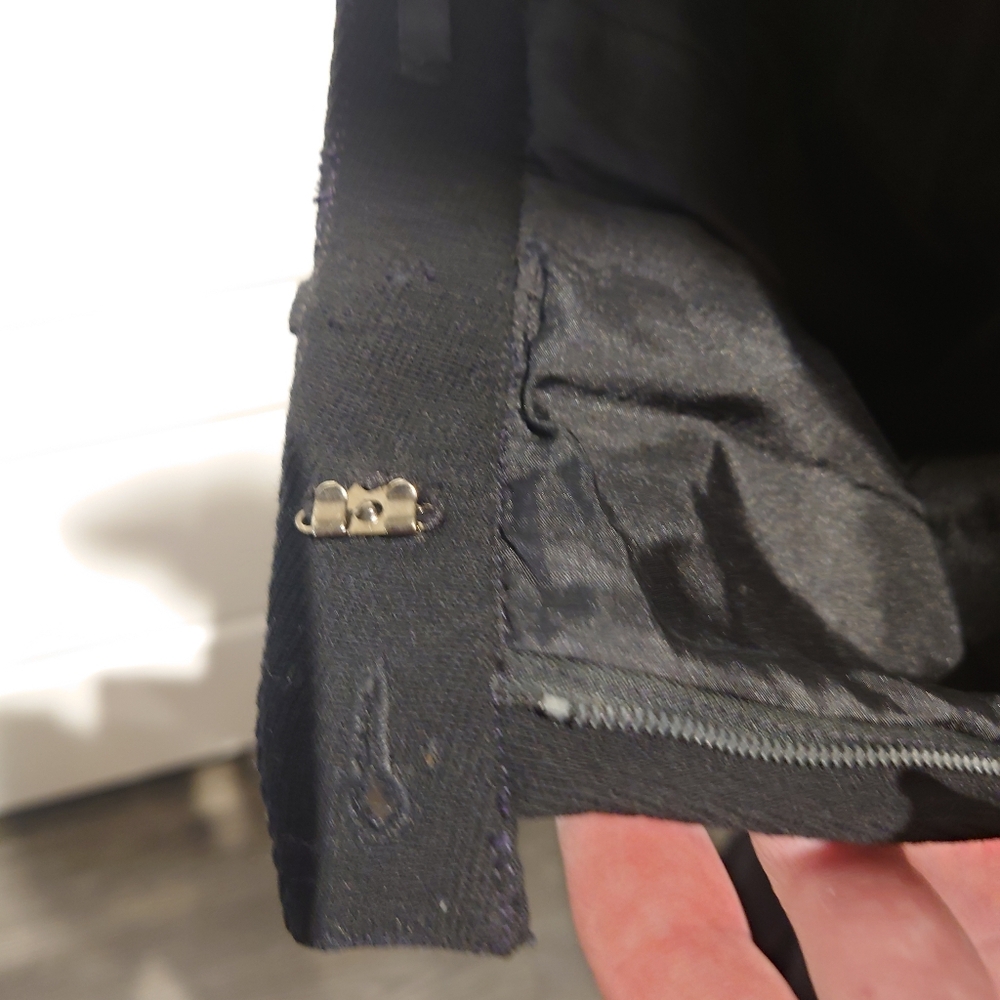 Vintage CHANEL pleated black dress pants - Picture 10 of 16